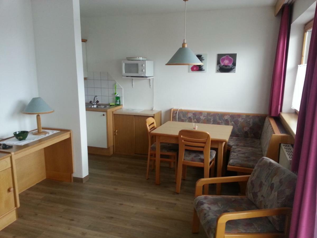 Gaestehaus Friedl Imst Exterior foto